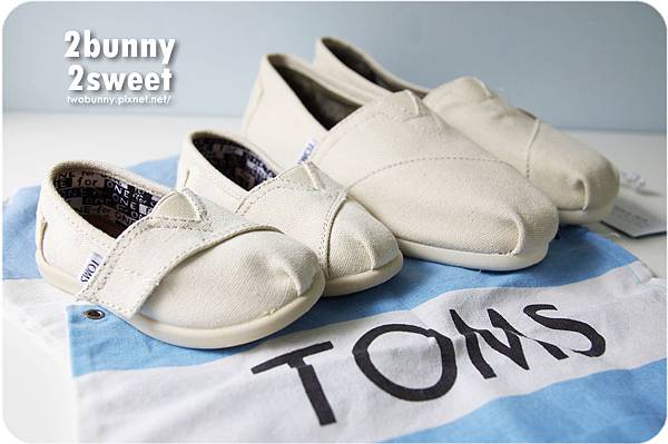 [敗家] 硬是要穿母女鞋~輕便好走的 TOMS 鞋 @兔兒毛毛姊妹花
