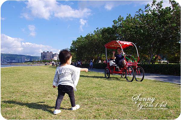 [兔兒遊台北。1Y5M+] 桃樂絲森林變身小泥人+八里左岸騎車兜風 @兔兒毛毛姊妹花