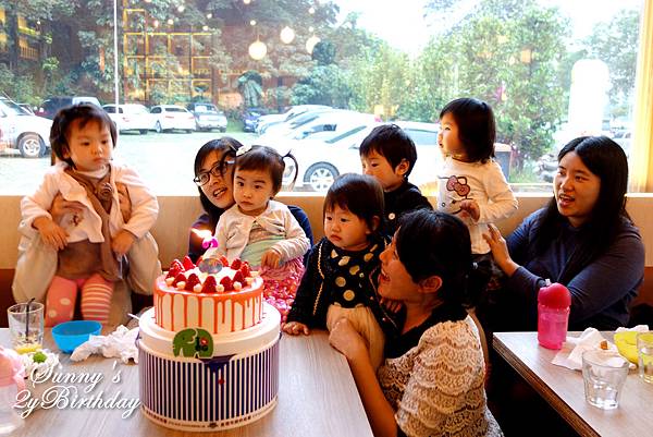 [親子餐廳。台北] 兔兒的2歲生日趴@象園咖啡 (Elephant Garden) @兔兒毛毛姊妹花