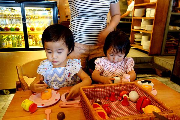 [兔兒。2Y0M+] 6月寶寶慶生+Oobi主題趴@Whiple House @兔兒毛毛姊妹花