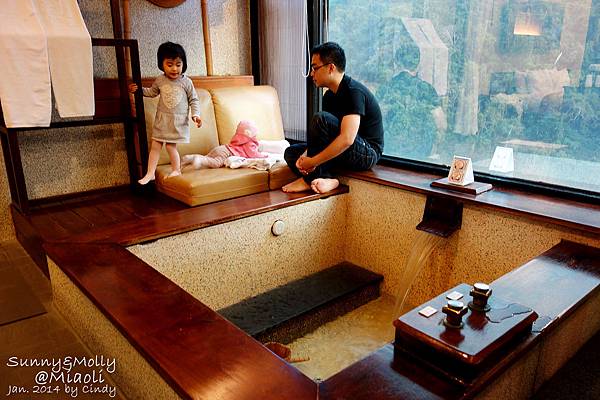 [親子遊。苗栗] 草莓。溫泉。牧場行 (中)-湯悅溫泉泡湯賞美景 & 山吻泉豐盛晚餐 @兔兒毛毛姊妹花