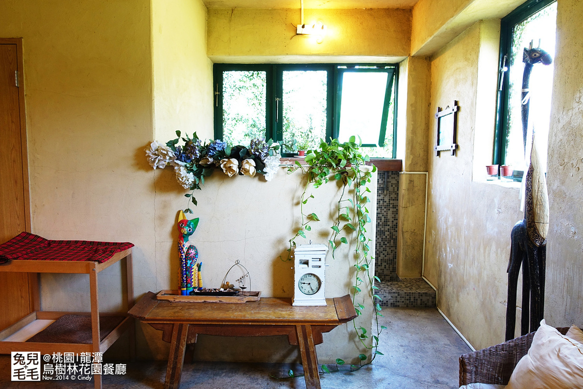 [桃園。庭園餐廳] 『烏樹林花園餐廳』大草坪吹泡泡＋大溪花海農場餵食羊咩咩 @兔兒毛毛姊妹花