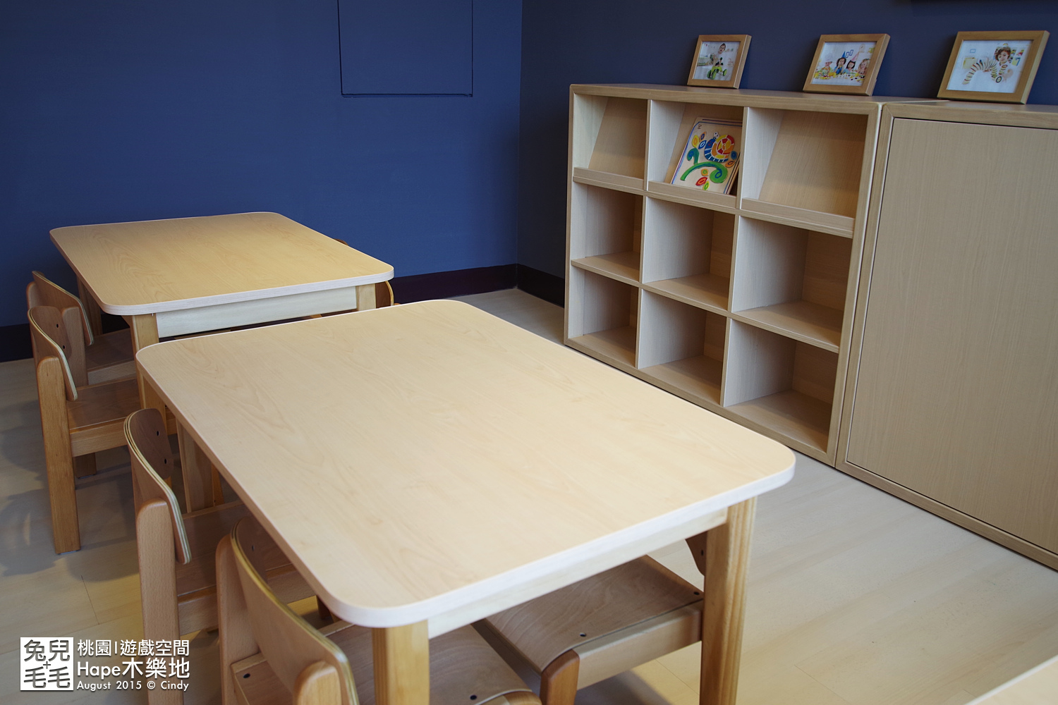 [桃園。室內樂園] 原木打造的高質感遊戲室～『Hape 木樂地。桃禧館』～室內沙坑、扮家家、工程組、軌道車…玩具超豐富!!!｜桃園室內景點｜雨天景點 @兔兒毛毛姊妹花