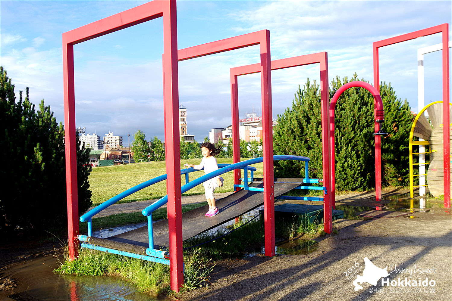 [北海道|親子|自駕] 宮の沢ふれあい公園～白色戀人公園旁的超好玩無料公園｜札幌親子景點｜溜滑梯公園｜免費景點 @兔兒毛毛姊妹花
