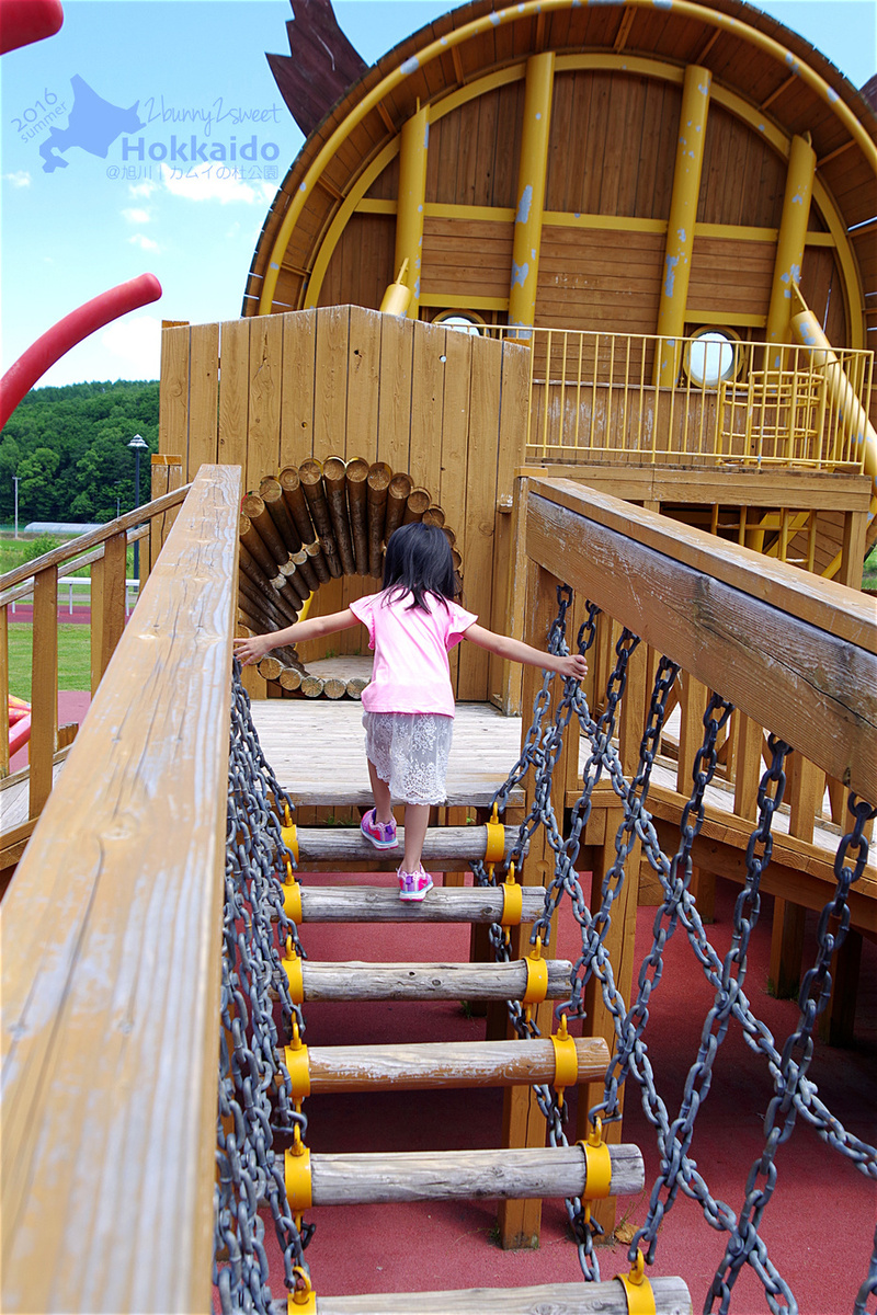[北海道|親子|自駕] 神威の杜公園 (カムイの杜公園)~室內室外都超好玩的無料公園～旭川親子景點｜溜滑梯公園｜免費景點｜室內樂園 @兔兒毛毛姊妹花