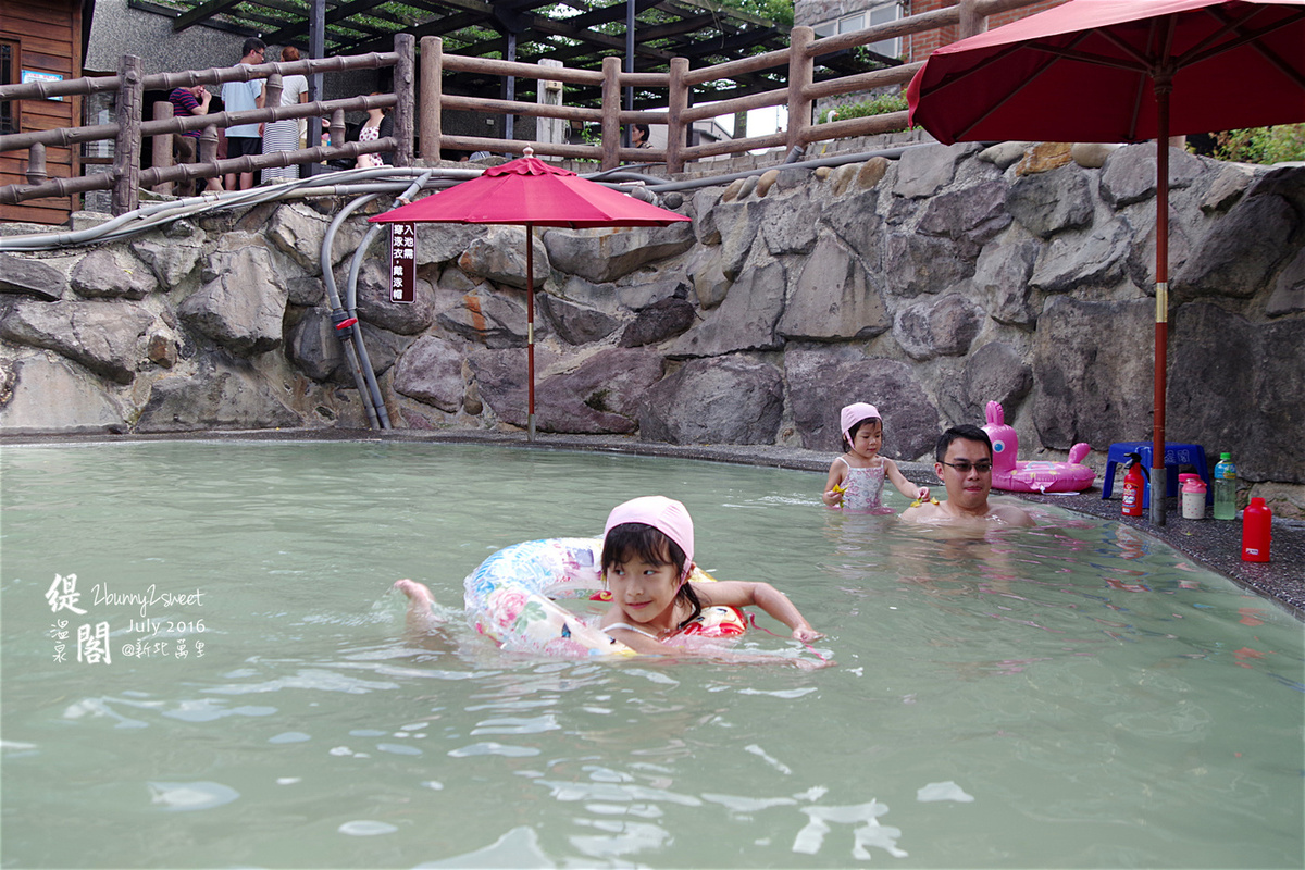 [親子遊。新北] 烤肉、熱炒、山泉戲水池，有得吃又有得玩～緹閣休閒溫泉會館～夏天也好玩 @兔兒毛毛姊妹花