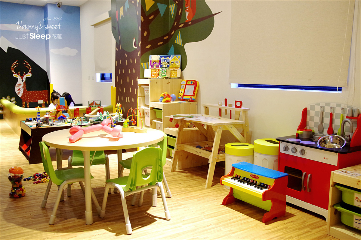 [親子飯店。花蓮] 花蓮捷絲旅 Hape 家庭房～商務旅館 x 原木玩具～ 住進花蓮捷絲旅 Hape 家庭房還需要出門玩嗎? @兔兒毛毛姊妹花