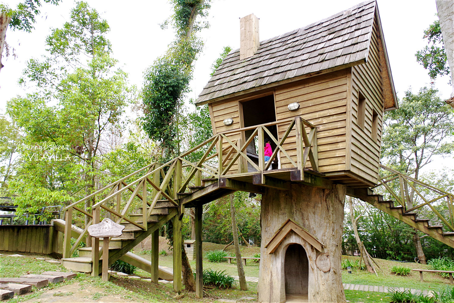 [親子旅遊。苗栗] VilaVilla 魔法莊園~小木屋、翹翹板、溜滑梯、沙坑積木～大人小孩都愛的北歐風森林遊樂場 @兔兒毛毛姊妹花