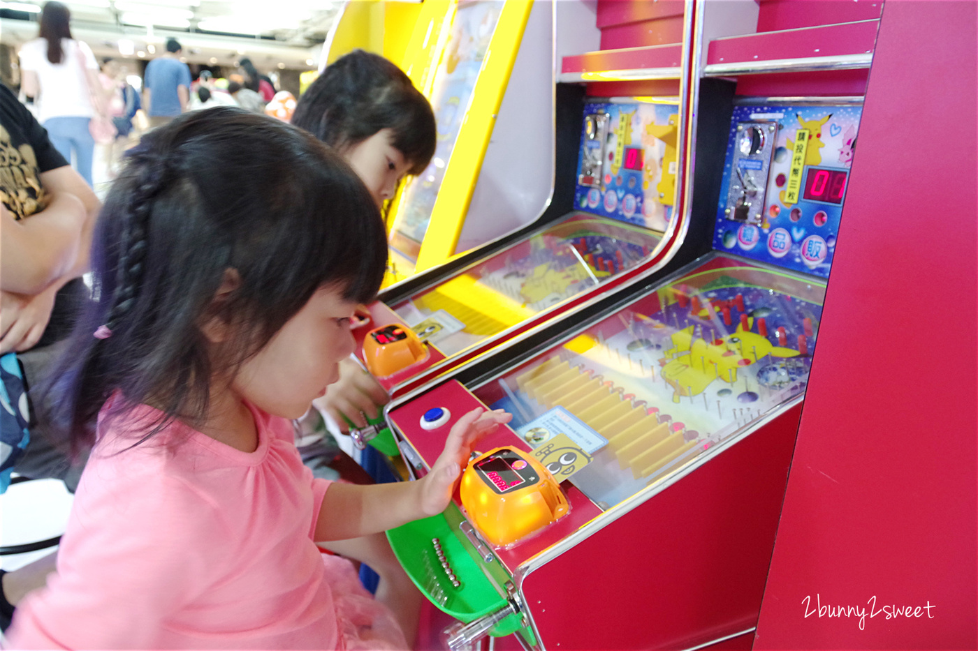 [台北。室內樂園] 奇樂多親子樂園～不只球池、滑梯、扮家家，還有迷你賽道可以騎馬~CITYLINK 南港店裡小而美的室內遊樂園｜雨天景點｜室內景點 @兔兒毛毛姊妹花