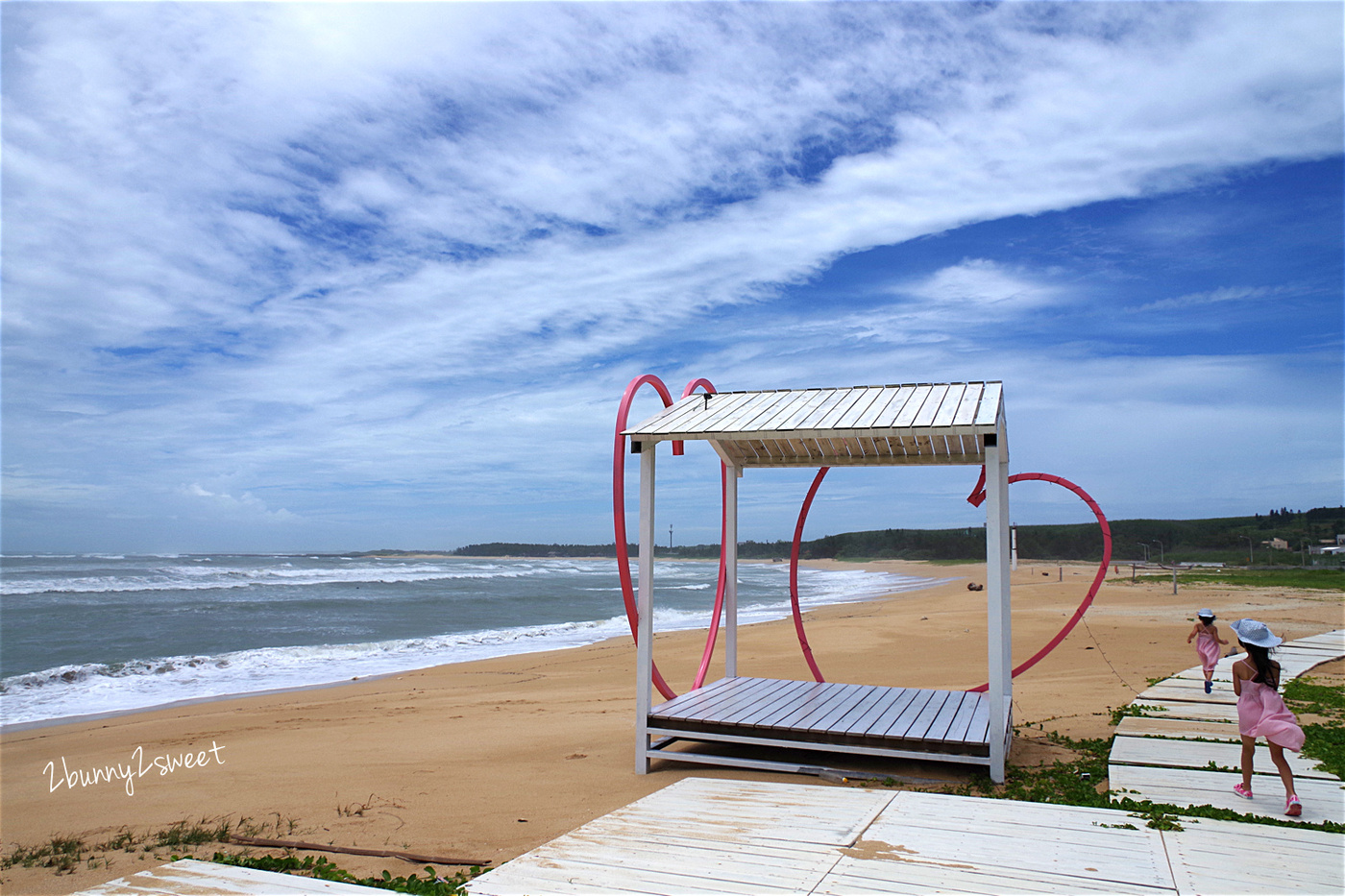 [景觀餐廳。澎湖] 不只有無敵海景，還能直通沙灘的海景餐廳～白灣景觀餐廳～望著海景喝飲料、吃海鮮好速嘻｜親子友善｜兒童餐 @兔兒毛毛姊妹花