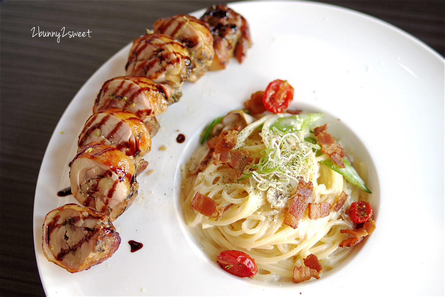 台中親子餐廳》熊吧餐酒館 Bear Bar Bistro～好好拍的熊熊主題餐廳，附設室內外兒童遊戲區～旋轉溜滑梯x沙坑x樹屋x家家酒～大人吃得開心、小孩玩得盡興 @兔兒毛毛姊妹花