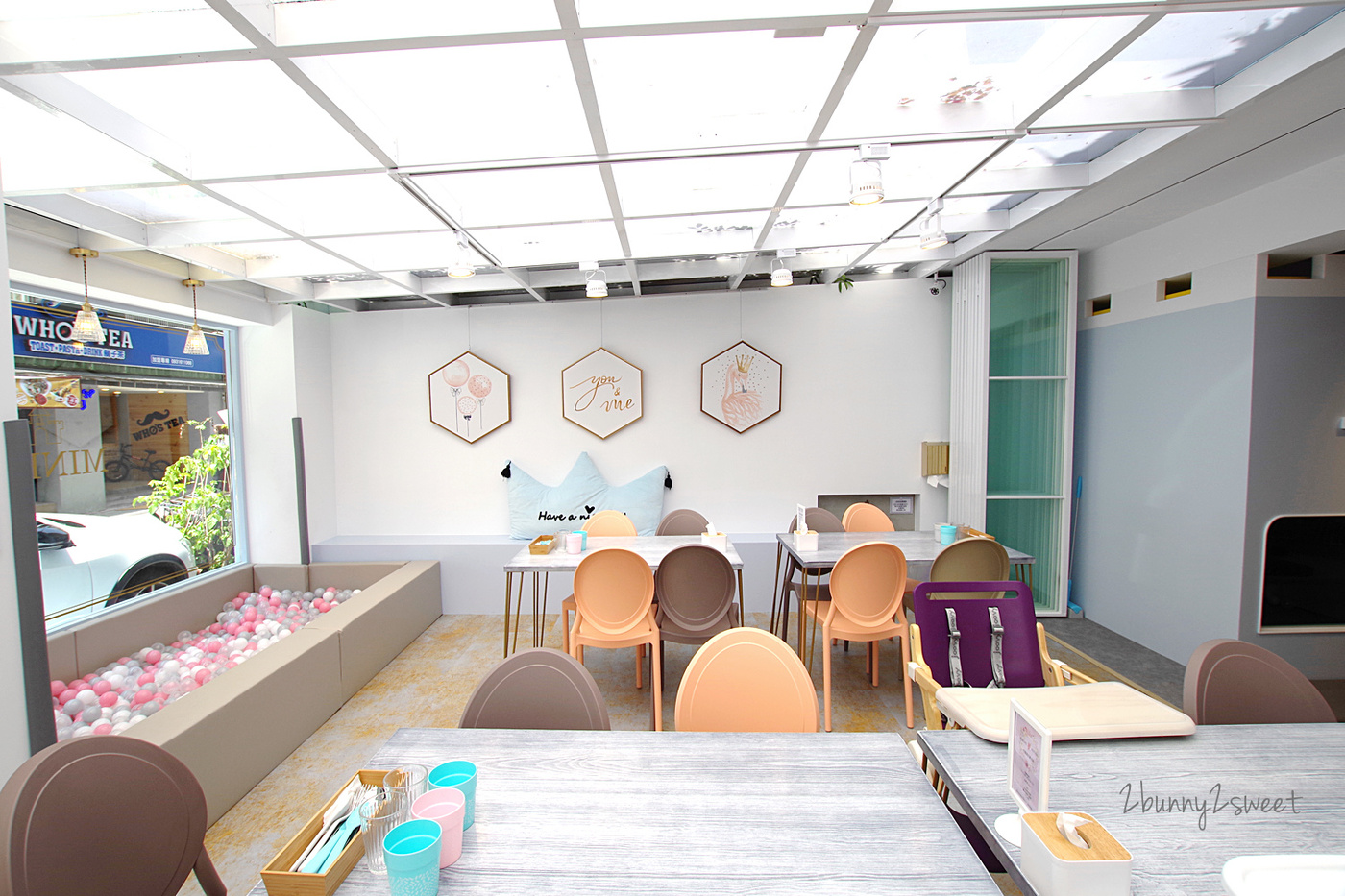 台北親子餐廳》Minime Kids Cafe 親子餐廳～韓系精緻夢幻遊戲區 x 超美味韓式年糕炸雞～台北東區超夢幻親子餐廳 @兔兒毛毛姊妹花