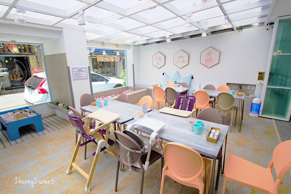 台北親子餐廳》Minime Kids Cafe 親子餐廳～韓系精緻夢幻遊戲區 x 超美味韓式年糕炸雞～台北東區超夢幻親子餐廳 @兔兒毛毛姊妹花