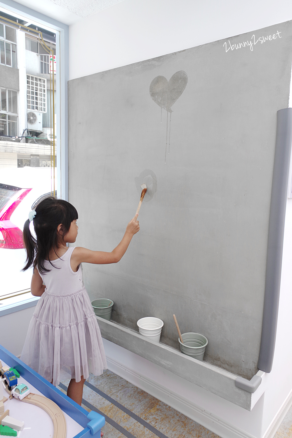 台北親子餐廳》Minime Kids Cafe 親子餐廳～韓系精緻夢幻遊戲區 x 超美味韓式年糕炸雞～台北東區超夢幻親子餐廳 @兔兒毛毛姊妹花