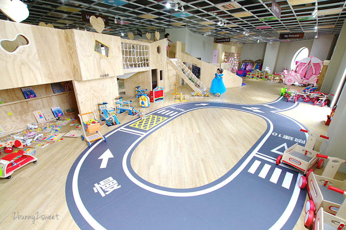 [新竹。室內樂園] 木樂地 Muledy 竹北旗艦館~原木高質感 15 大主題遊戲區～超大沙坑、木質玩具、城堡滑梯、公主禮服…還附設爸爸休息專區～最豪華頂級的親子室內樂園｜雨天景點｜室內景點 @兔兒毛毛姊妹花