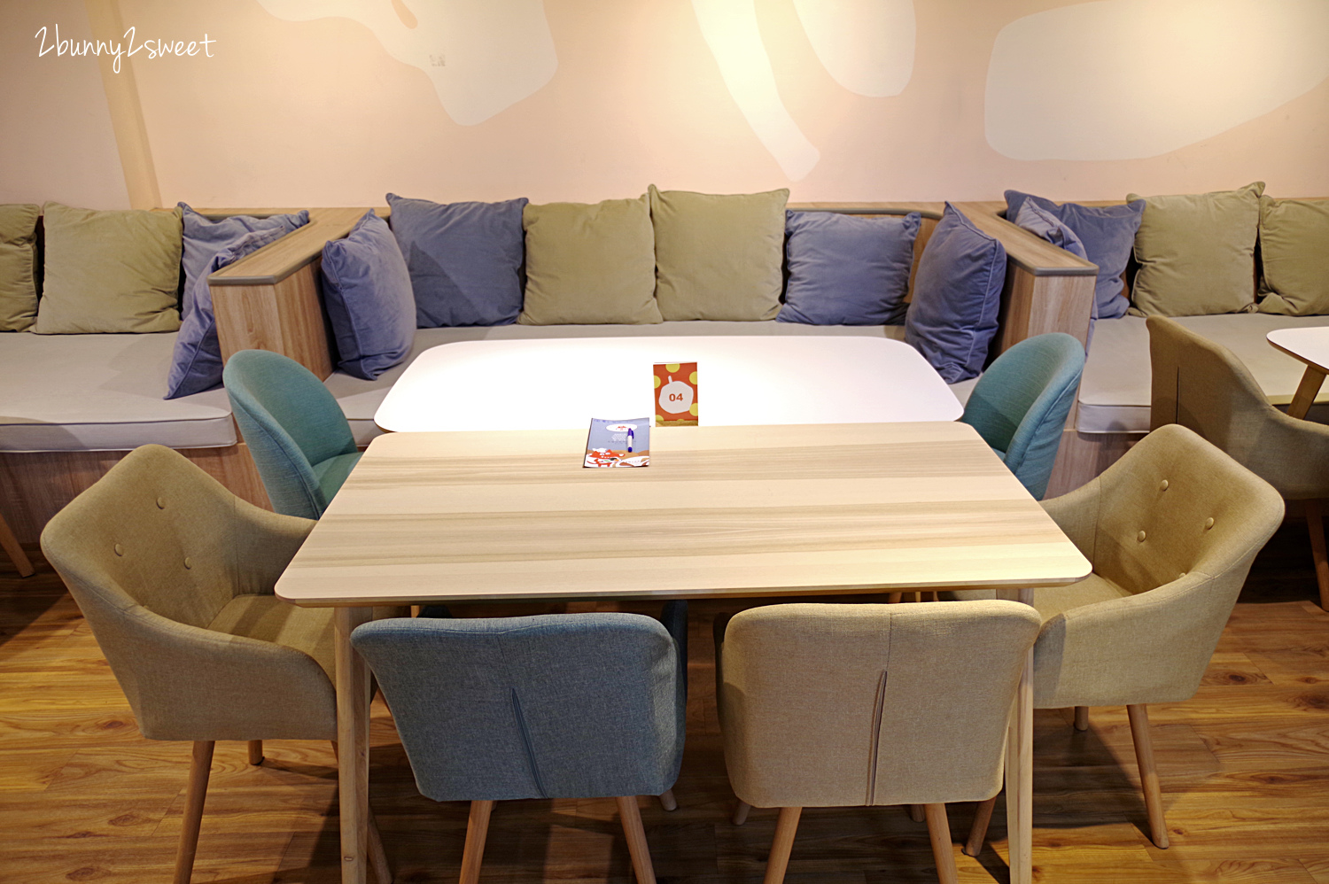 [台中。親子餐廳] 小食課 Little Diner 親子友善廚房～PIZZA、鬆餅、鮮果汁，自己的餐點自己做～注重食育、採用產銷履歷完整新鮮優質食材做美味料理的高質感親子餐廳 (玩劇島旁) @兔兒毛毛姊妹花