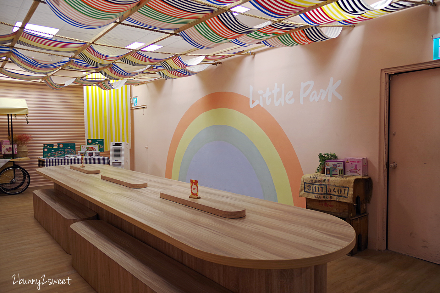 [台中。親子餐廳] 小食課 Little Diner 親子友善廚房～PIZZA、鬆餅、鮮果汁，自己的餐點自己做～注重食育、採用產銷履歷完整新鮮優質食材做美味料理的高質感親子餐廳 (玩劇島旁) @兔兒毛毛姊妹花