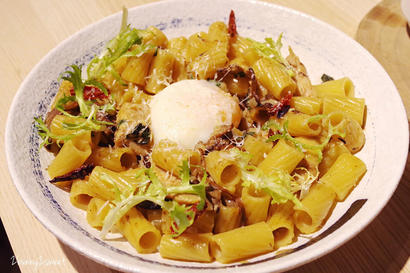 [台中。親子餐廳] 小食課 Little Diner 親子友善廚房～PIZZA、鬆餅、鮮果汁，自己的餐點自己做～注重食育、採用產銷履歷完整新鮮優質食材做美味料理的高質感親子餐廳 (玩劇島旁) @兔兒毛毛姊妹花