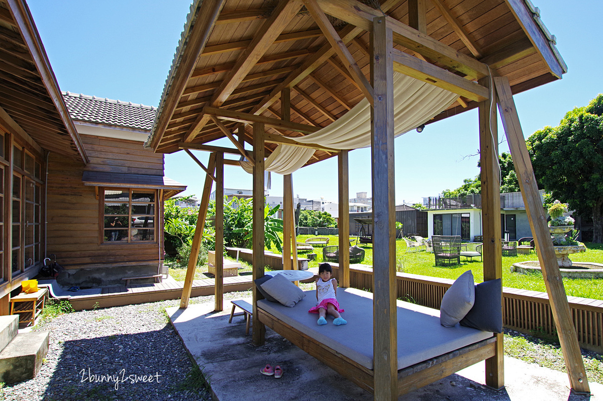 [台東。老屋咖啡] 出出實驗坊 Chu Chu Studio～日式木造老屋 x 遼闊草地庭園 x 輕食午茶咖啡～台東市區慵懶放鬆的老屋咖啡｜庭園咖啡｜台東美食 @兔兒毛毛姊妹花