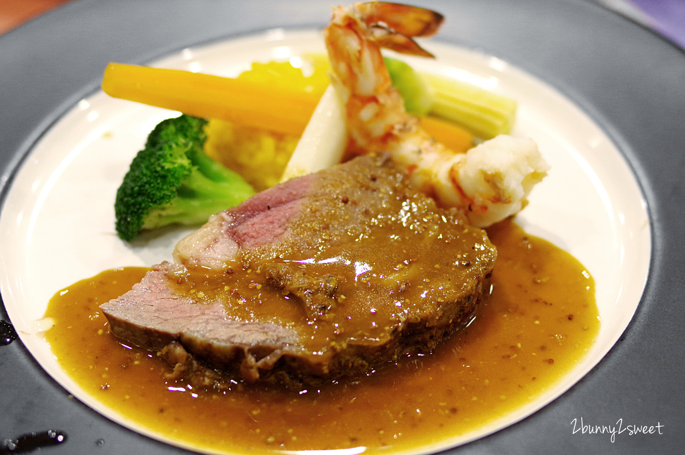 台東親子飯店》知本老爺酒店～溫泉溜滑梯 SPA 池、兒童遊戲室、戶外沙坑、迷你高爾夫～台東知本五星級親子溫泉酒店 @兔兒毛毛姊妹花