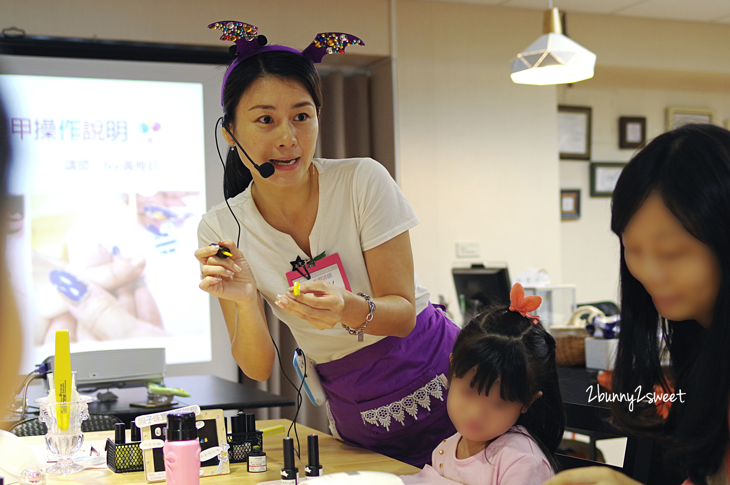 [台北。親子手作] 彩糖貝貝 bebe’ caramelo 親子珠寶美甲課程～小女孩變身美甲師，自己創作閃亮亮又華麗的日式光療美甲｜兒童珠寶手作 DIY｜粉絲報名折 100 元 @兔兒毛毛姊妹花