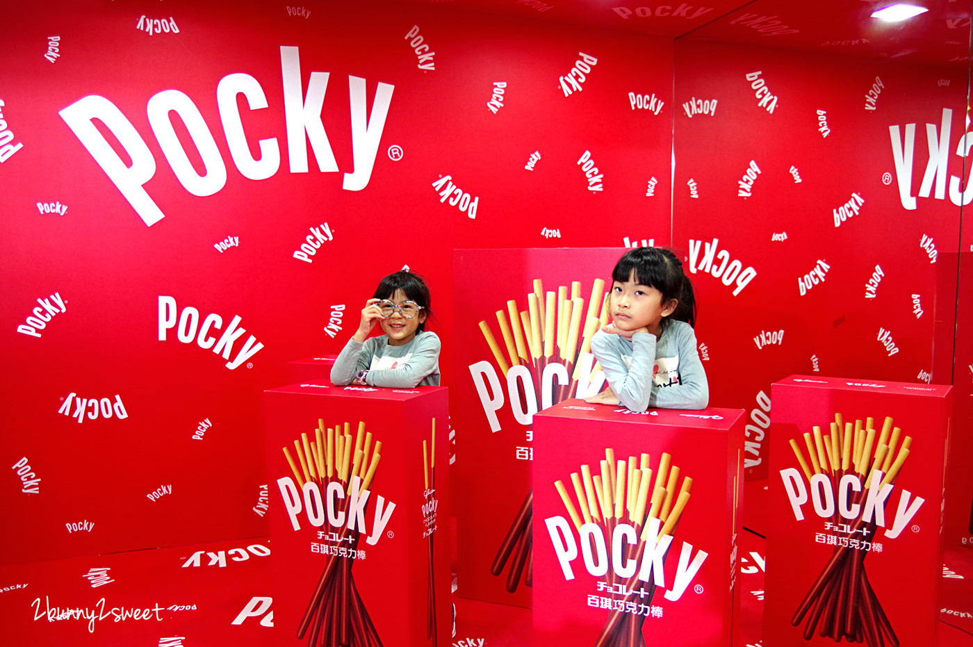[台北。展覽] 玩美攝影棚 X Pocky Deco Art 台北站～超有創意、超好拍的巨型 Pocky 裝置藝術攝影棚來到台北松菸啦!! 2019 寒假一定要來體驗一下 Pocky LIFE STYLE！～IG 打卡｜網美拍照｜展期 2019.1.12(六)-3.24(日) @兔兒毛毛姊妹花