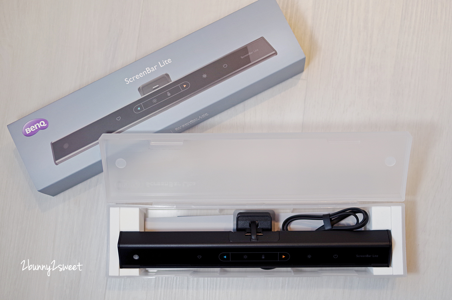 [好物。開箱] BenQ WiT ScreenBar Lite 筆電智能掛燈~輕巧便攜、智慧調整亮度及光線～最聰明的行動檯燈 @兔兒毛毛姊妹花