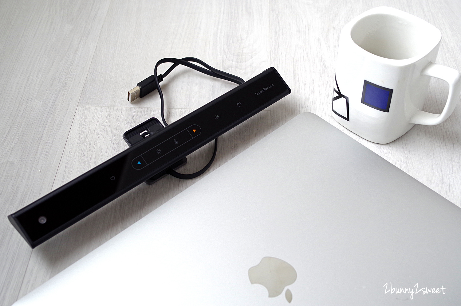 [好物。開箱] BenQ WiT ScreenBar Lite 筆電智能掛燈~輕巧便攜、智慧調整亮度及光線～最聰明的行動檯燈 @兔兒毛毛姊妹花