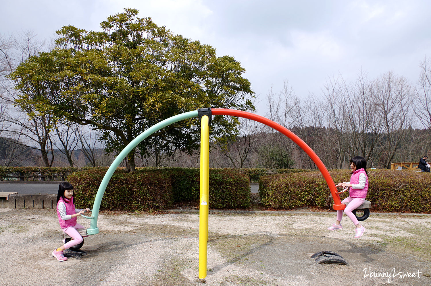 【夜須高原紀念之森】福岡親子景點推薦｜免費恐龍溜滑梯公園、戲水區、森林迷宮免費玩 @兔兒毛毛姊妹花