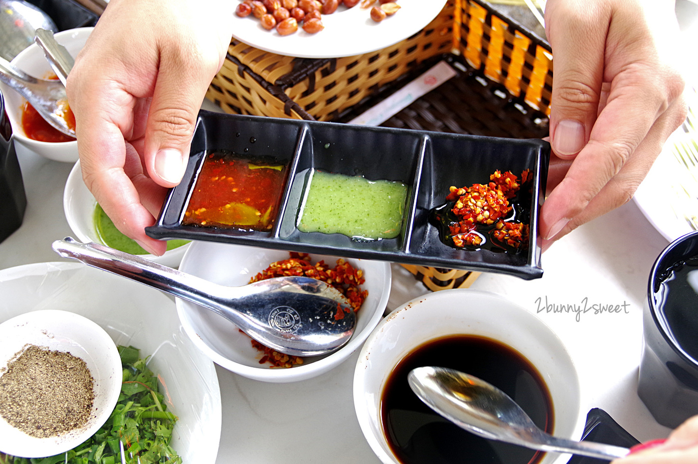 [越南｜芽莊。美食餐廳] 仙庄花園餐廳 Nhà Hàng Ti&ecirc;n Trang Sea Food Restaurant～無敵海景配尚青海鮮蒸汽鍋，鮮蝦、螃蟹、海瓜子、海膽蒸蛋&hellip;好澎湃｜誠旺旅行社 愛越芽莊｜芽莊直航 @兔兒毛毛姊妹花