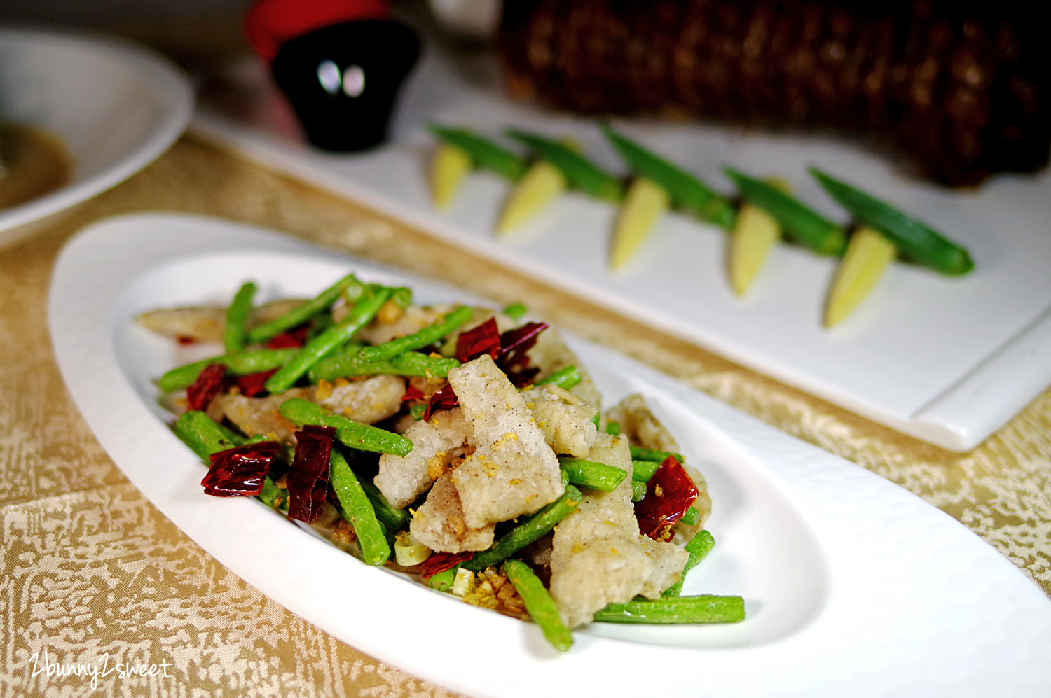 [台北。美食] 北投大地酒店 奇岩１號 川湘料理~麻辣鍋煮櫻桃鴨？稻梗繩綁牛小排？全新菜色『天府冒鴨鍋』、冠軍料理『稻香大地牛』～北投溫泉鄉最色香味俱全的冠軍主廚中餐廳｜捷運新北投站美食 @兔兒毛毛姊妹花