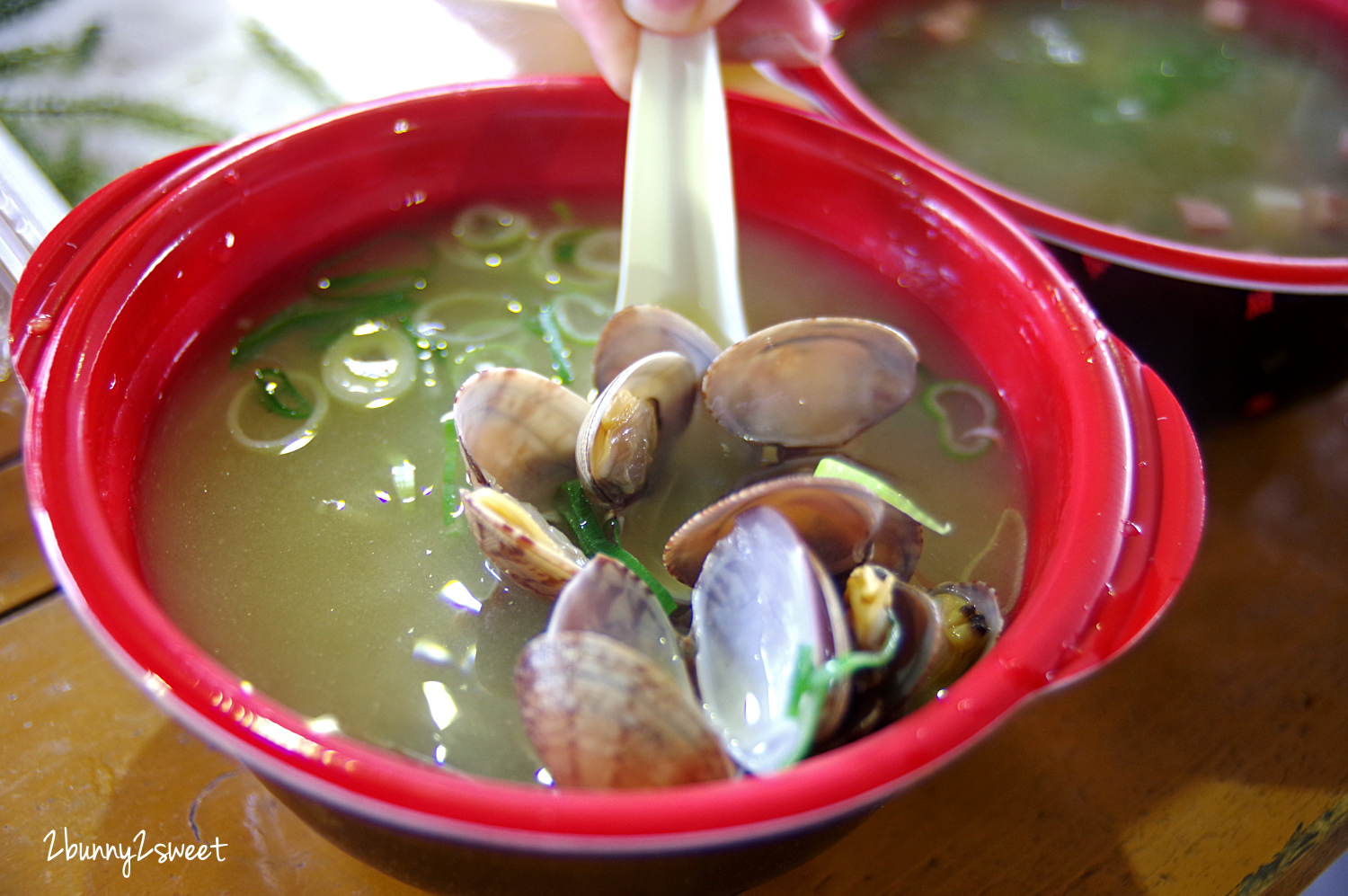 [沖繩｜系滿。美食] 系滿漁市場～新鮮平價、環境乾淨、附設餐區、生熟食都有都有～適合親子用餐的魚市美食區｜沖繩美食｜系滿美食｜海鮮料理 @兔兒毛毛姊妹花