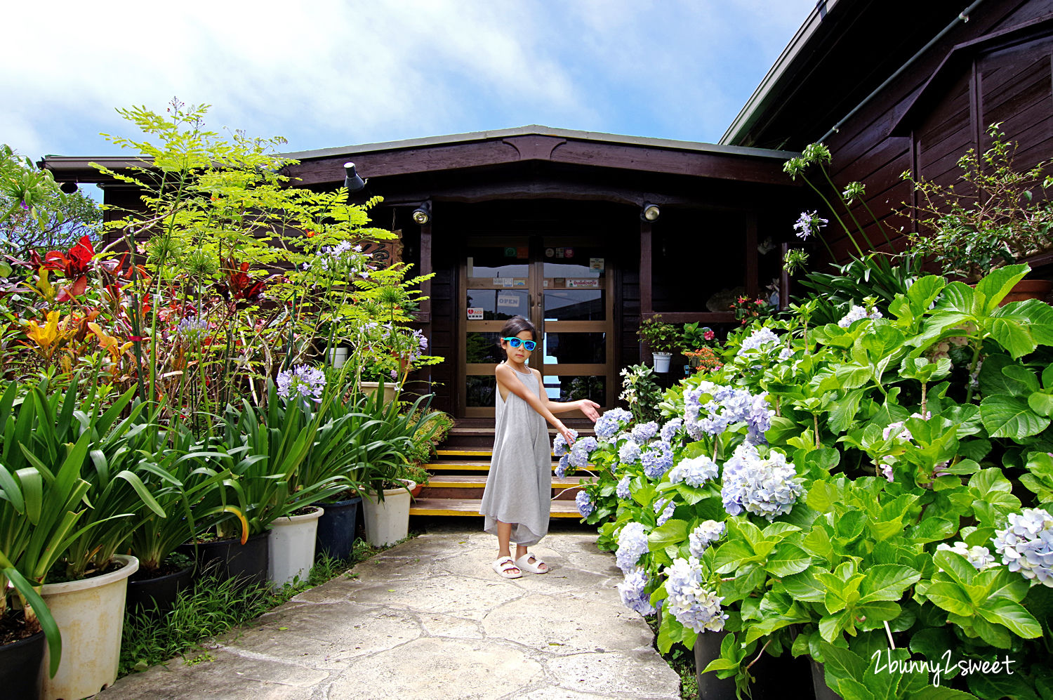 沖繩海景餐廳「Cafe 薑黃花 Cafe Kurukuma」沖繩南城最療癒的海景咖啡廳南洋料理 @兔兒毛毛姊妹花