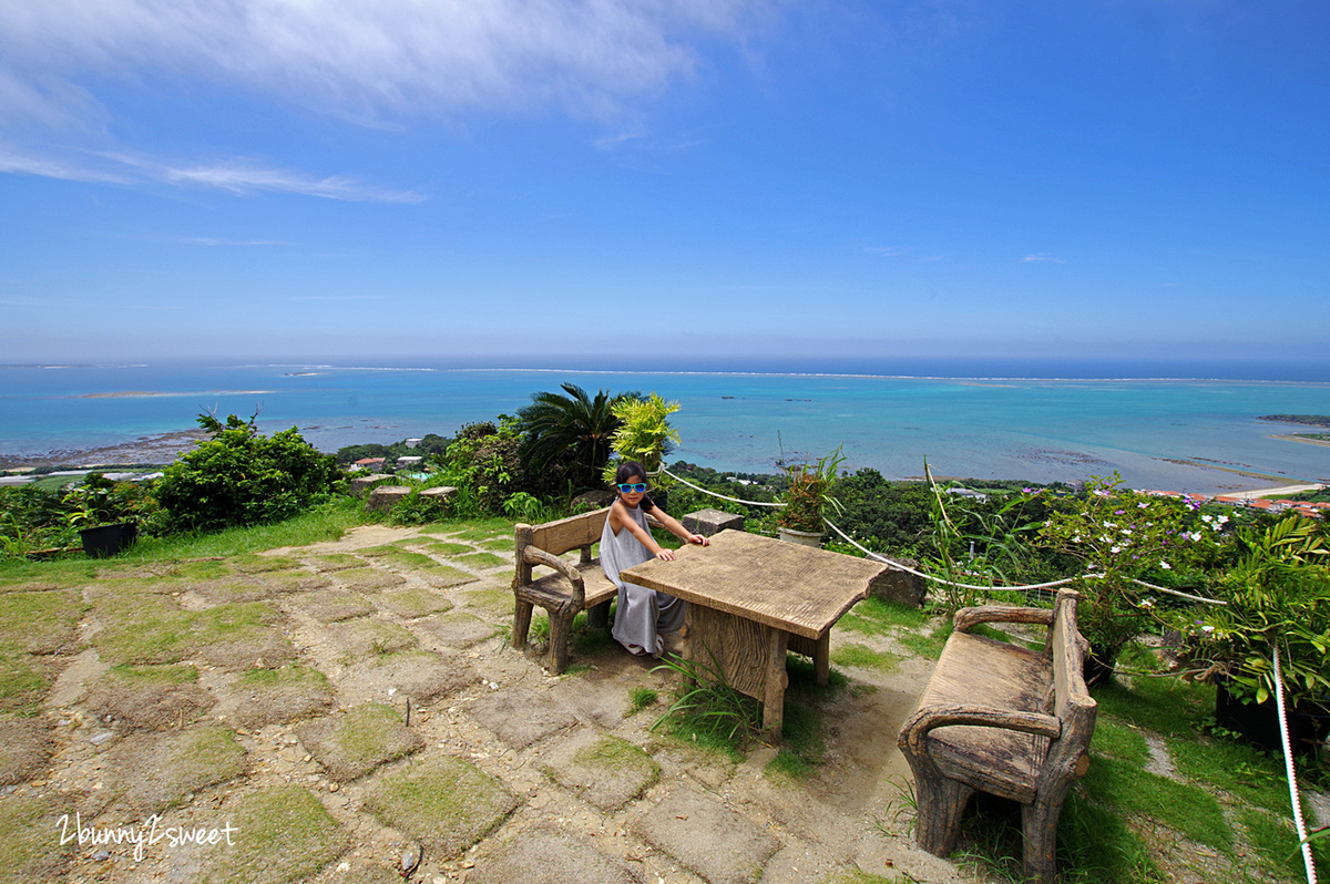 沖繩海景餐廳「Cafe 薑黃花 Cafe Kurukuma」沖繩南城最療癒的海景咖啡廳南洋料理 @兔兒毛毛姊妹花