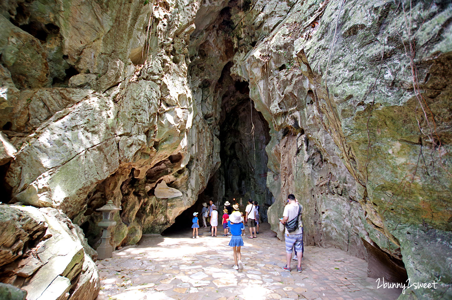 [越南｜峴港。景點] 五行山 Ngũ H&agrave;nh Sơn~大理石山裡藏著莊嚴佛寺、洞窟大佛、壯麗美景～峴港必遊 Marble Mountain｜中越旅遊｜Bamboo Airway 越竹航空｜峴港直航｜誠旺旅行社 愛越峴港 @兔兒毛毛姊妹花