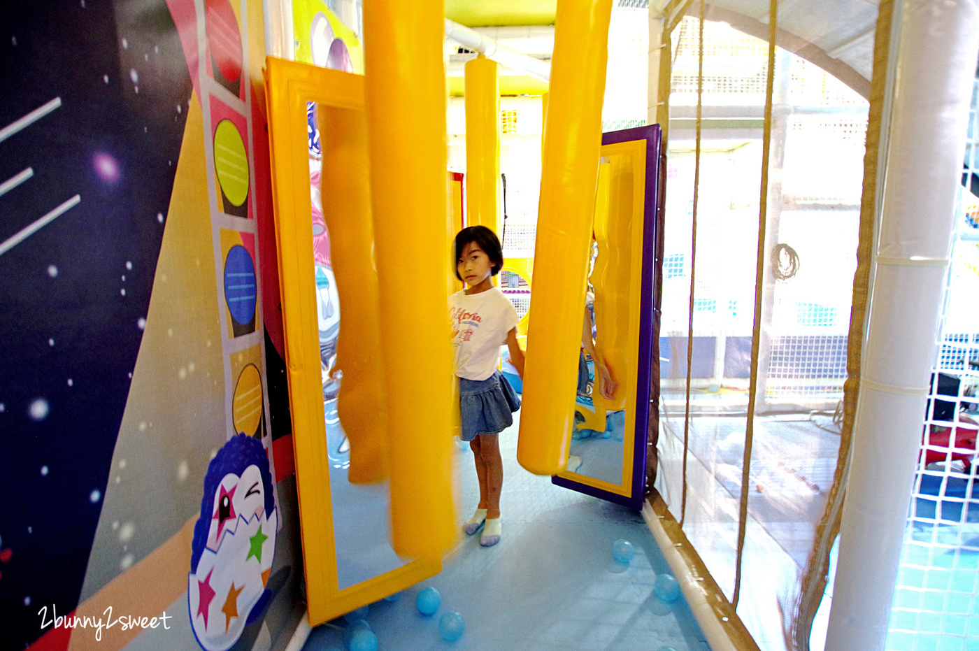 [桃園｜蘆竹。親子餐廳] 喬笛親子動動館 JUDY cafe & play～結合大型體能遊戲區、靜態繪本音樂遊戲區、電動車、手作 DIY、家長運動健身區的不限時親子餐廳～北桃園最大親子室內樂園｜室內景點｜雨天景點 @兔兒毛毛姊妹花