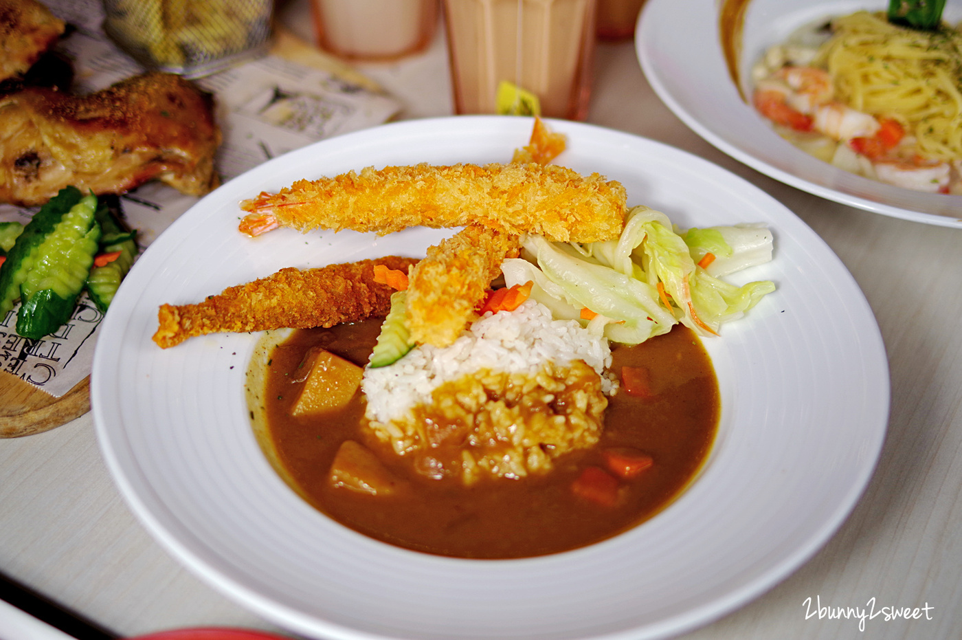 [桃園｜蘆竹。親子餐廳] 喬笛親子動動館 JUDY cafe & play～結合大型體能遊戲區、靜態繪本音樂遊戲區、電動車、手作 DIY、家長運動健身區的不限時親子餐廳～北桃園最大親子室內樂園｜室內景點｜雨天景點 @兔兒毛毛姊妹花