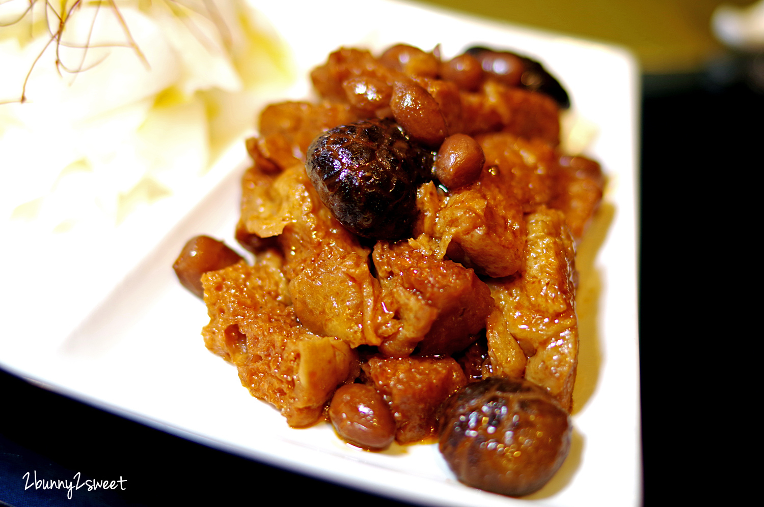 [台北｜萬華。美食] 格萊天漾大飯店 2020 年菜～年初二團圓宴～大蝦、石斑、海參、燉雞湯、佛跳牆、豬肋排&hellip;11 道菜色豐盛又體面～讓家人輕鬆團圓用餐｜捷運板南線｜捷運龍山寺站美食 @兔兒毛毛姊妹花