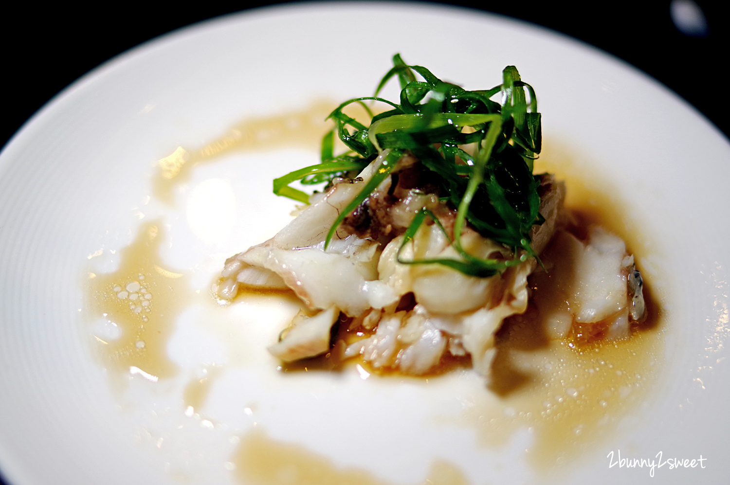 [台北｜萬華。美食] 格萊天漾大飯店 2020 年菜～年初二團圓宴～大蝦、石斑、海參、燉雞湯、佛跳牆、豬肋排&hellip;11 道菜色豐盛又體面～讓家人輕鬆團圓用餐｜捷運板南線｜捷運龍山寺站美食 @兔兒毛毛姊妹花