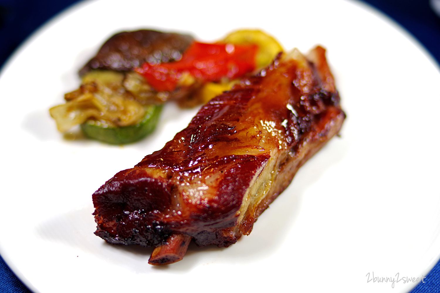 [台北｜萬華。美食] 格萊天漾大飯店 2020 年菜～年初二團圓宴～大蝦、石斑、海參、燉雞湯、佛跳牆、豬肋排&hellip;11 道菜色豐盛又體面～讓家人輕鬆團圓用餐｜捷運板南線｜捷運龍山寺站美食 @兔兒毛毛姊妹花