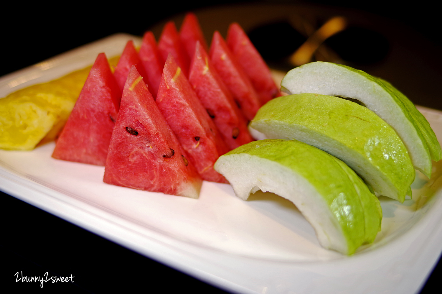 [台北｜萬華。美食] 格萊天漾大飯店 2020 年菜～年初二團圓宴～大蝦、石斑、海參、燉雞湯、佛跳牆、豬肋排&hellip;11 道菜色豐盛又體面～讓家人輕鬆團圓用餐｜捷運板南線｜捷運龍山寺站美食 @兔兒毛毛姊妹花
