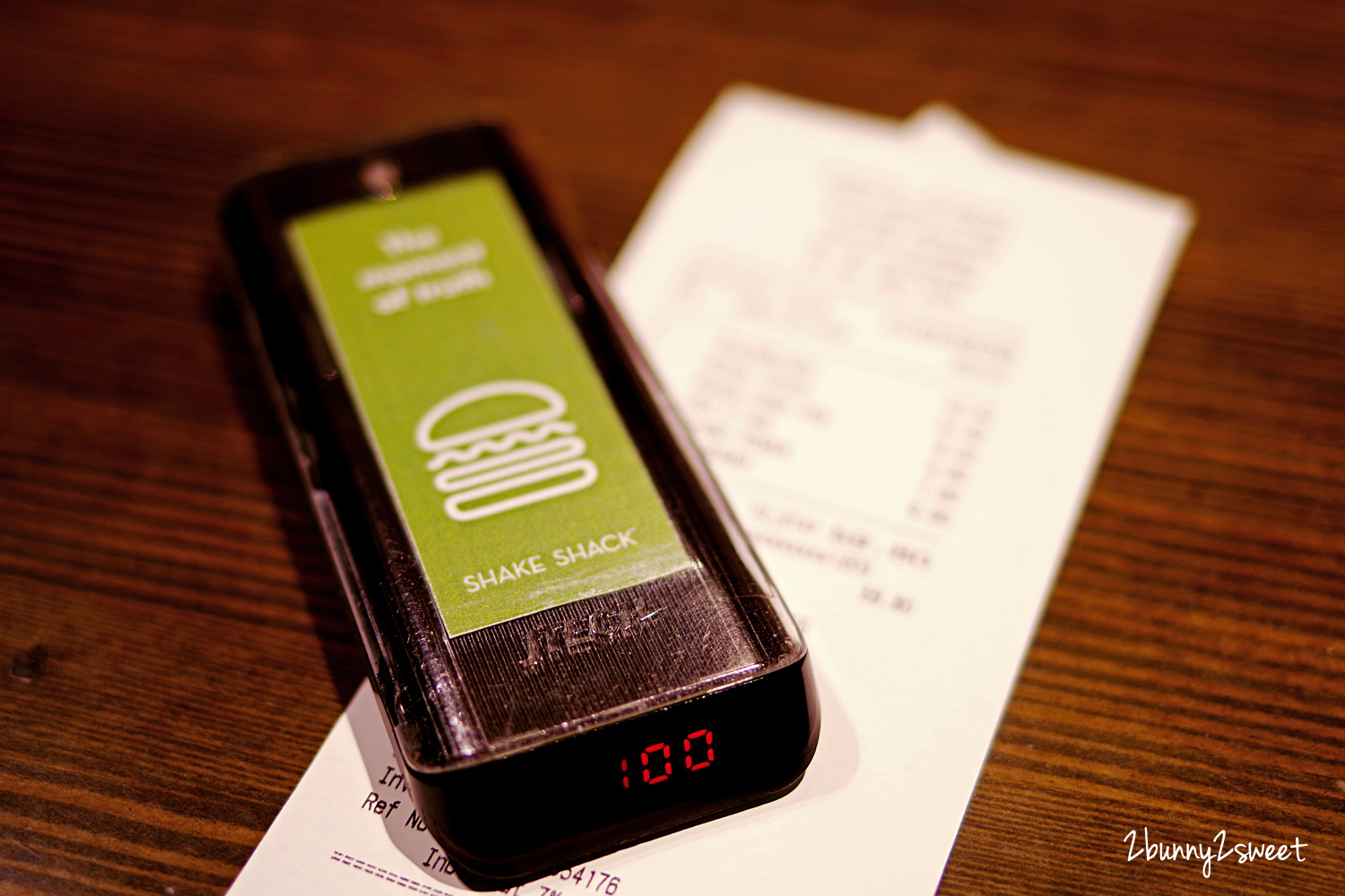 [新加坡｜樟宜。美食] 星耀樟宜必吃 Shake Shack Jewel Changi Airport~美國紐約最好吃漢堡在新加坡的唯一分店，獨家斑蘭奶昔超特別｜位置｜菜單｜限定餐點 @兔兒毛毛姊妹花