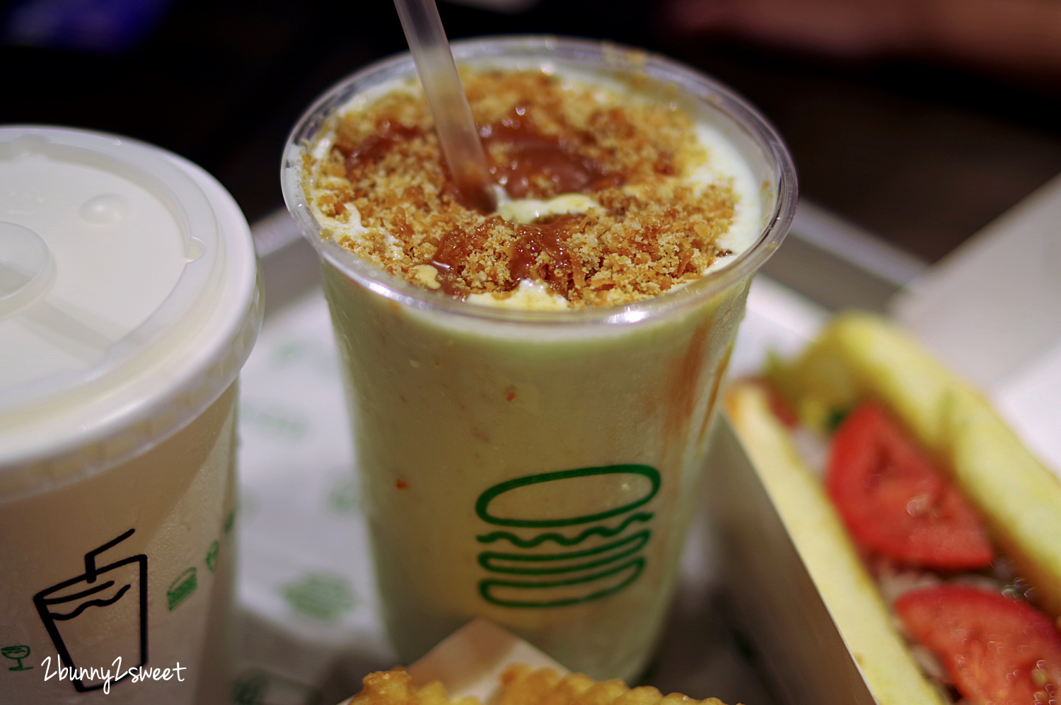 [新加坡｜樟宜。美食] 星耀樟宜必吃 Shake Shack Jewel Changi Airport~美國紐約最好吃漢堡在新加坡的唯一分店，獨家斑蘭奶昔超特別｜位置｜菜單｜限定餐點 @兔兒毛毛姊妹花
