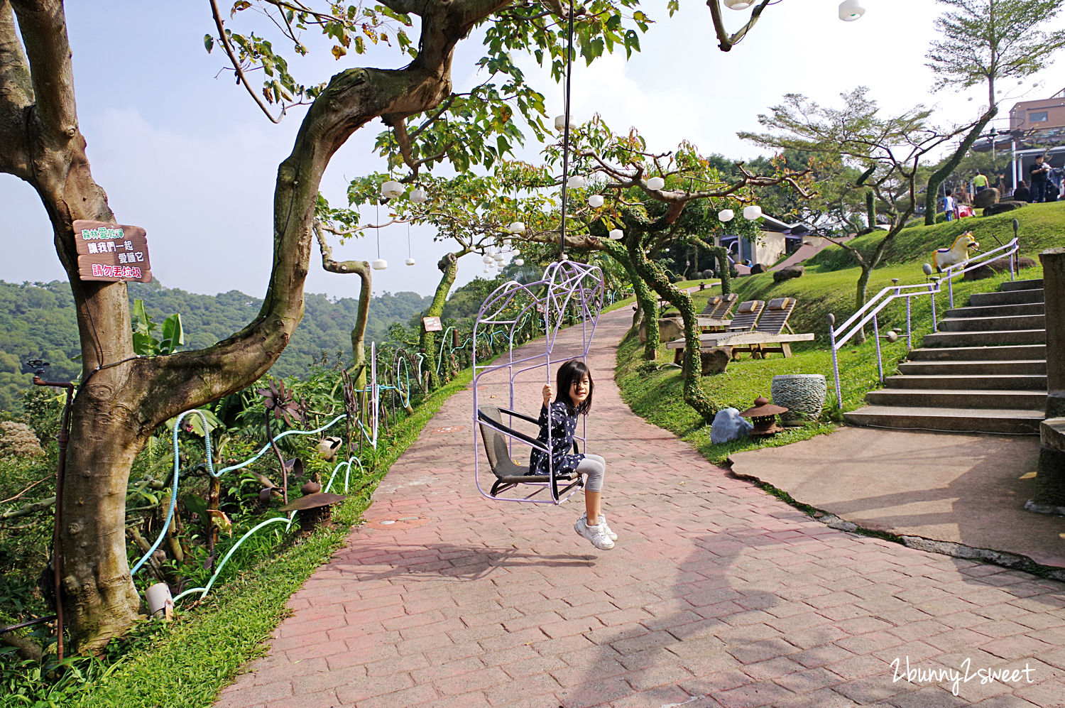 【星月天空景觀餐廳】南投夜景餐廳推薦！可餵草泥馬、親子遊樂設施、八卦山景觀餐廳攻略 @兔兒毛毛姊妹花