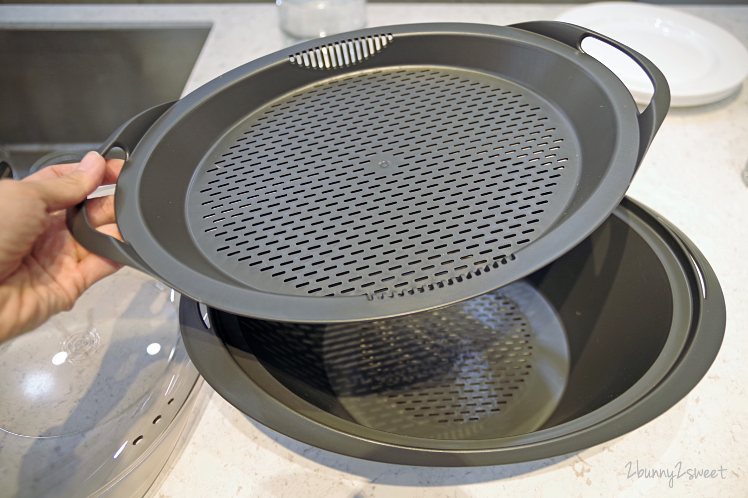 [廚房家電。推薦] Thermomix 美善品多功能料理機 TM6 ～內建平板電腦和 15 種料理功能， Cookidoo 2500 道菜單時時更新，引導式烹飪用手指頭就能輕鬆出好菜～連小學生都能變身大廚的烹飪神器全新上市!! @兔兒毛毛姊妹花