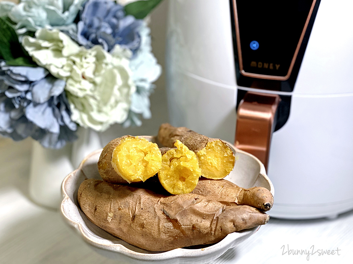 [氣炸鍋食譜] 氣炸地瓜~只要 30-40 分鐘，輕鬆烘出鬆鬆蜜蜜的如窯烤般美味的烤地瓜~減脂期間優質澱粉來源｜氣炸地瓜溫度及時間｜氣炸鍋料理懶人食譜 @兔兒毛毛姊妹花