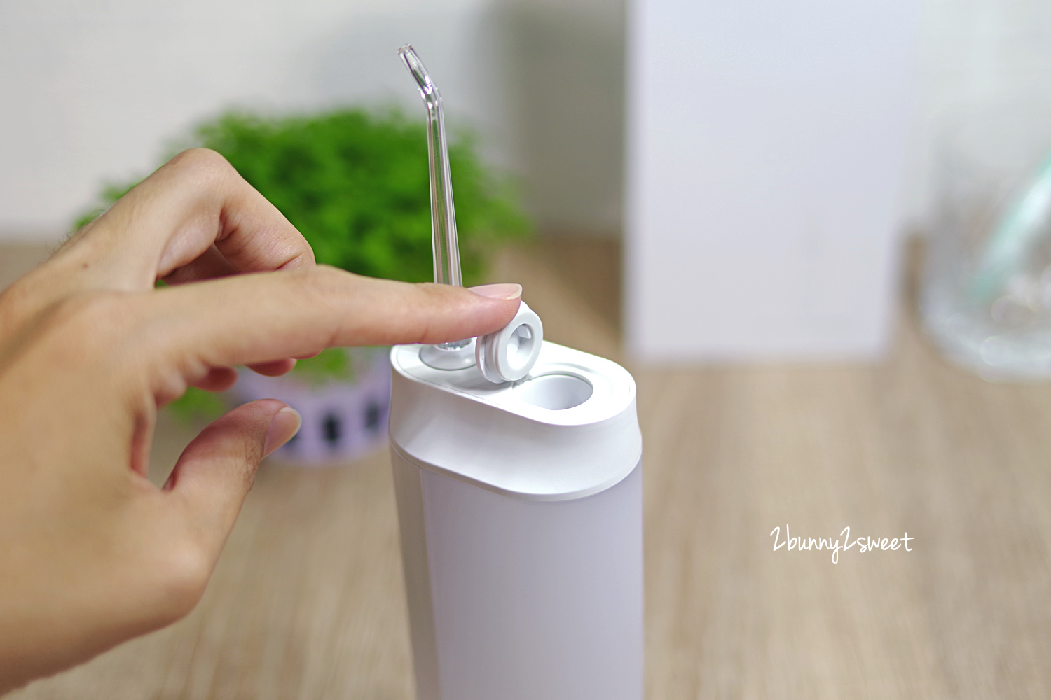 口腔清潔神器開箱》品感覺 Hydro Flosser 靜白水牙刷～清潔牙齒也能輕鬆、舒適又時尚，大人小孩都適用的沖牙機推薦｜攜帶型無線沖牙機 @兔兒毛毛姊妹花