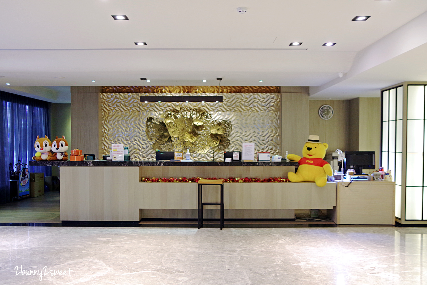 台中北區親子飯店》永悅行旅～大廳兒童遊戲區 x 寬敞舒適附浴缸家庭房～台中北區平價高 C/P 值住宿推薦 @兔兒毛毛姊妹花