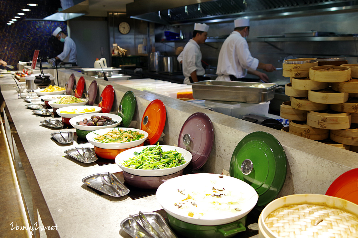 【新悦花園酒店】嘉義親子飯店推薦｜旋轉木馬、泳池、兒童遊戲室，親子住宿首選 @兔兒毛毛姊妹花