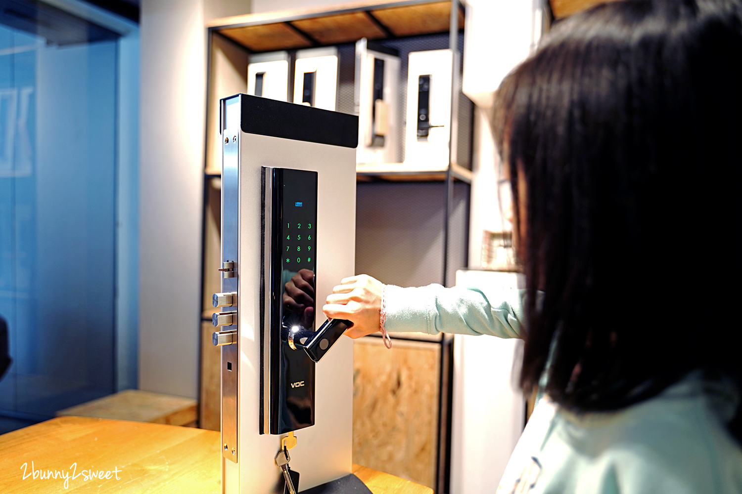 電子鎖推薦》電子鎖、指紋鎖怎麼選？來『電子鎖聯合體驗館』一次試用比較多個廠牌電子鎖｜Yale、VOC、samsung、美樂…購買電子鎖你需要知道的事 @兔兒毛毛姊妹花